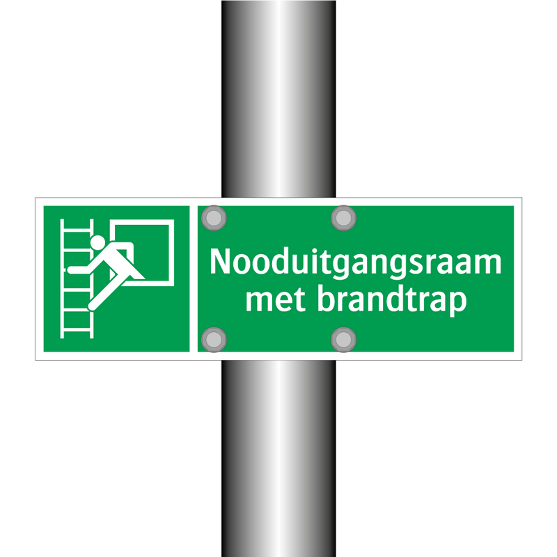 Nooduitgangsraam met brandtrap & Nooduitgangsraam met brandtrap & Nooduitgangsraam met brandtrap