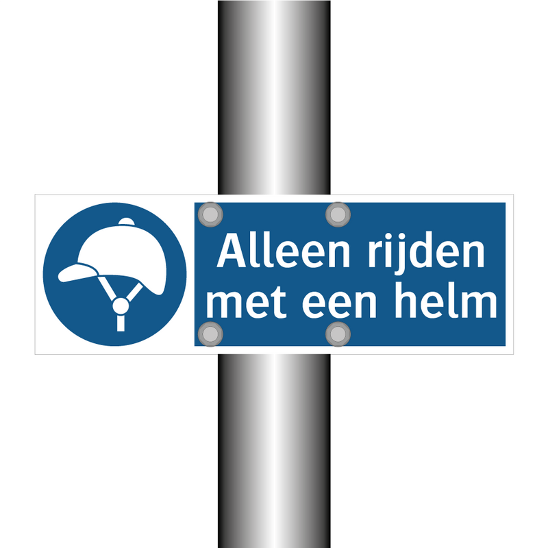 Alleen rijden met een helm & Alleen rijden met een helm & Alleen rijden met een helm